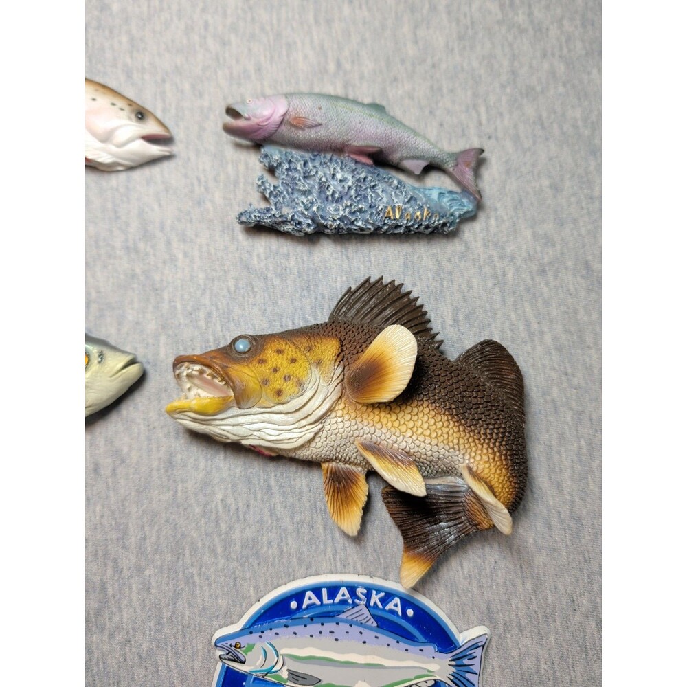 Lot Of 7 Fishing Magnets Bottle Opener Resin Cabin Outdoors Unique Gift - Picture 8 of 13